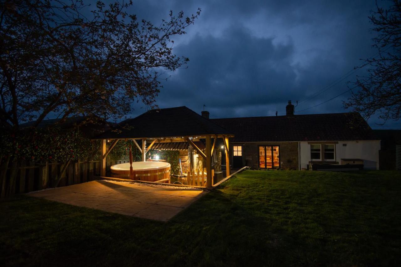 East Cottage * Wood Burning Hot Tub * Garden St Andrews Eksteriør bilde